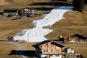 Tourisme & Climat : Stations de montagne recherchent neige désespérément
